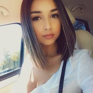 Meet your Posher, Marina